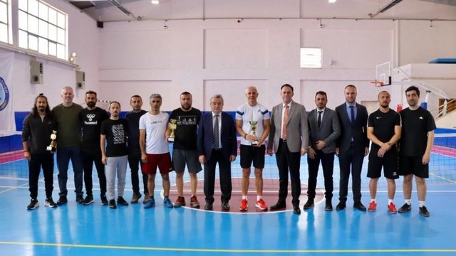 Bozüyük'te öğretmenler sporla buluştu