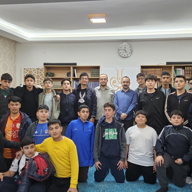 Emirdağ Fen Lisesi öğrencileri Diyanet Gençlik Merkezi'nde buluştu