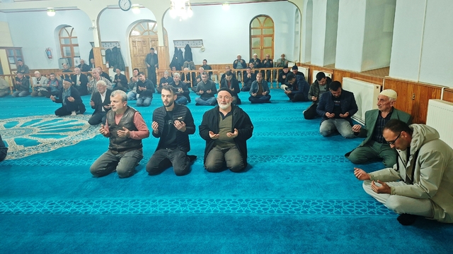 Hisarcık'ta şehit ve vefat eden öğretmenler için mevlit okutuldu