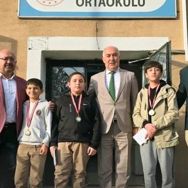 Emirdağ Atatürk Ortaokulu'nda 'Satranç Turnuvası' sona erdi