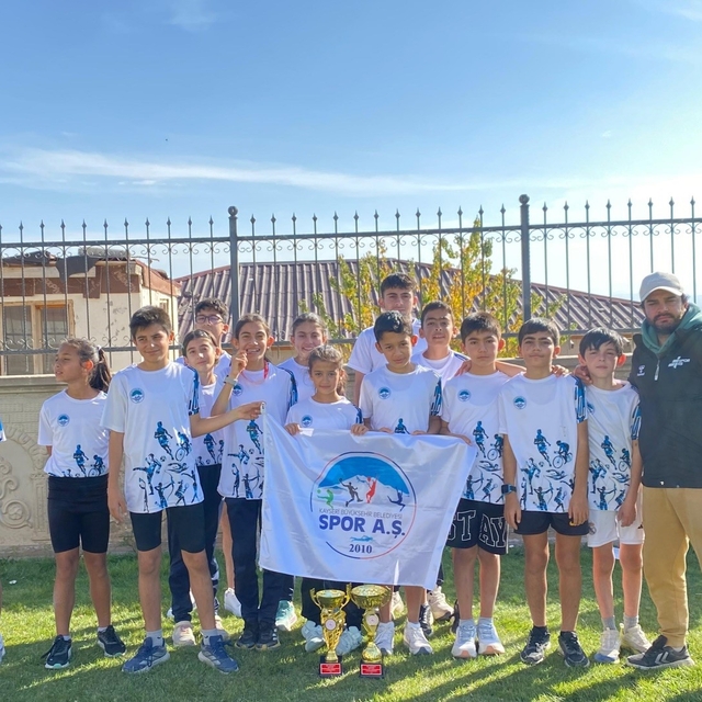 Spor A.Ş. Niğde'den madalyalar ile döndü