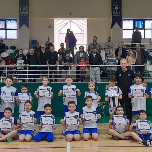 Bursa'da Kış Spor Okulları'nda sertifika heyecanı