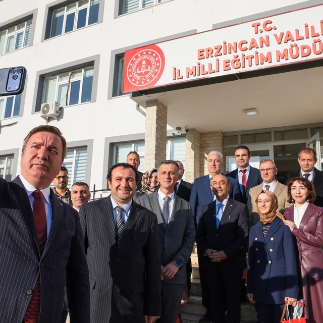 Vali Aydoğdu: "Ülkemizin aydınlık yarınları çocuklarımızı yetiştiren öğretm...