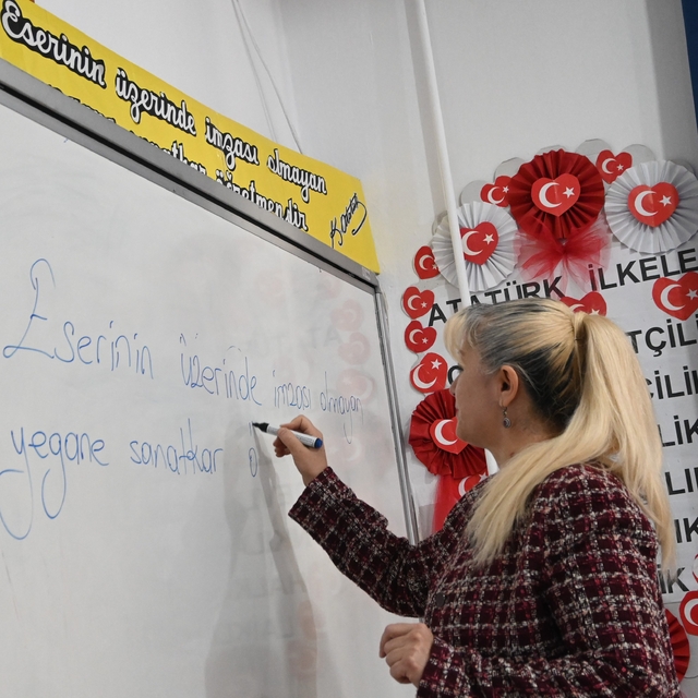 Yıllar da geçse hayalini unutmadı ve mücadele etti
Babasının isteği ile bed...