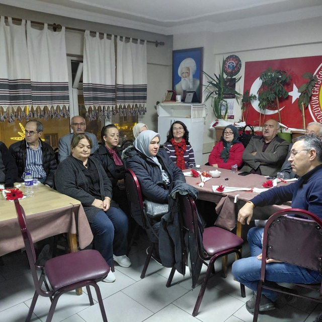 Bozüyük Ertuğrulgazi Derneğinde Öğretmen Günü programı düzenlendi