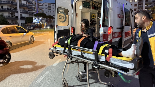 Gazipaşa'da otomobil ile motosiklet çarpıştı: 1 yaralı