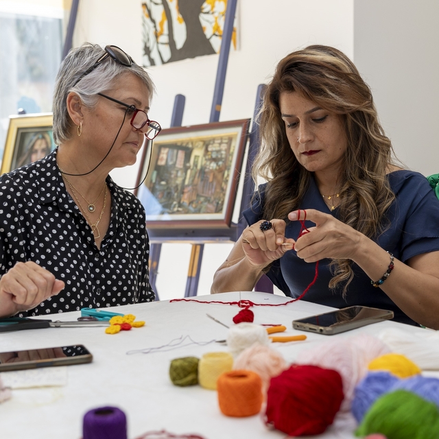 Mersin Büyükşehir Belediyesi, kadına şiddetle mücadelede yerel destek ağı o...