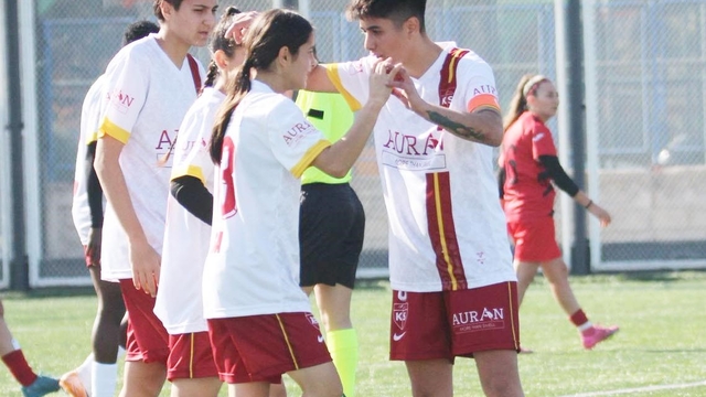 Auran Kayseri Kadın FK farklı kazandı