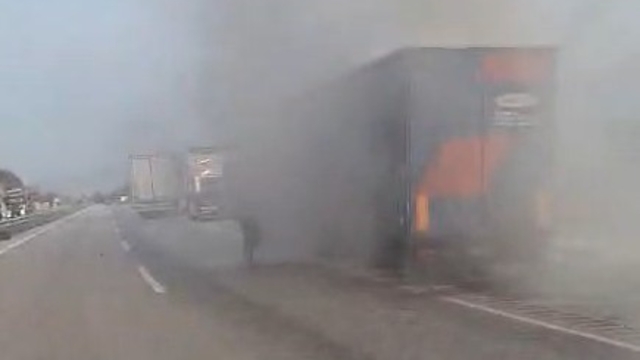 Tokat'ta tır sürücüsünün hızlı müdahalesi muhtemel faciayı önledi