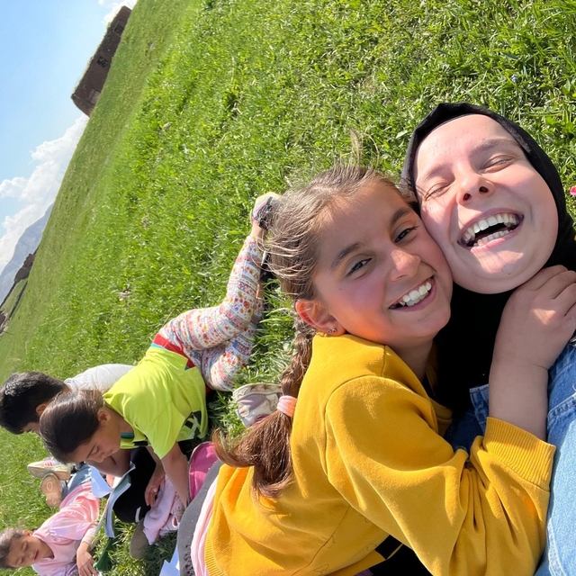 Ağrı'da Çalıkuşu ruhunu yaşatan genç öğretmen köy okulunu baştan aşağı yeni...