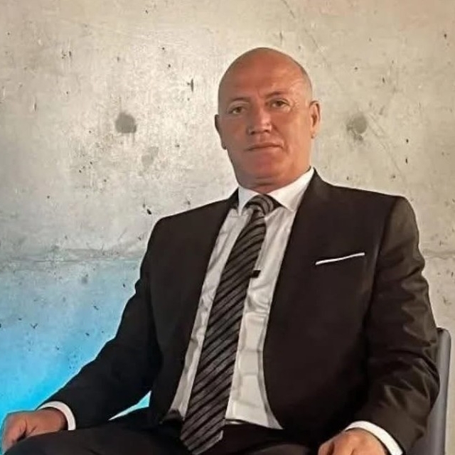 Başkan Kumral; "Hayatımızı dokunan, tüm öğretmenlerimize minnettarız"