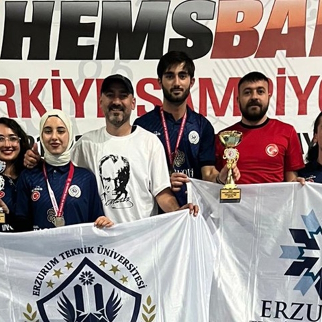 ETÜ spor kulübü Hemsball Türkiye şampiyonasından çifte kupayla döndü
