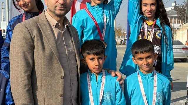 Elazığ 1. etap kros yarışmasında bölge birincisi