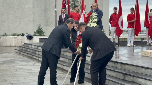 Zonguldak'ta Öğretmenler Günü dolayısıyla tören düzenlendi