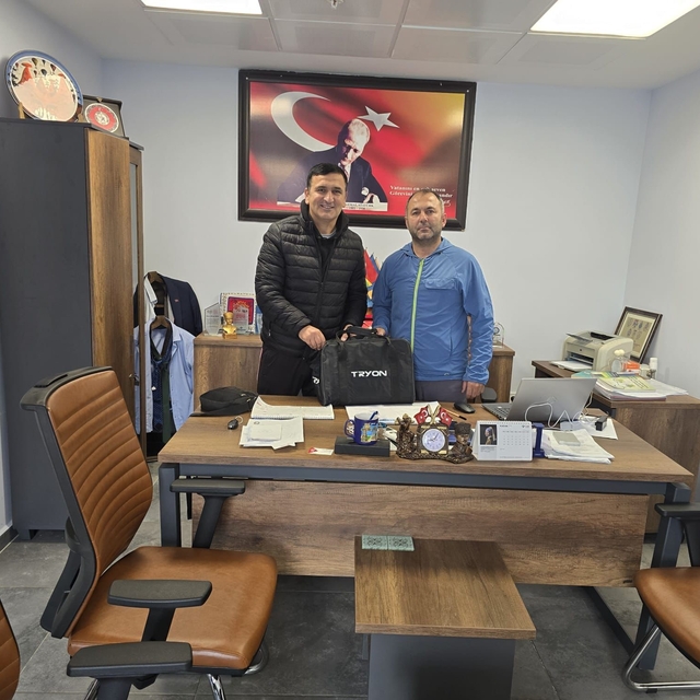 Salihli'de Amatör Kulüplere ilk yardım çantası desteği