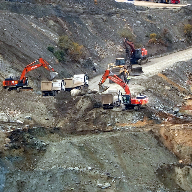 Sivas'ta göçük altında kalan şantiye müdürü 8 gündür aranıyor