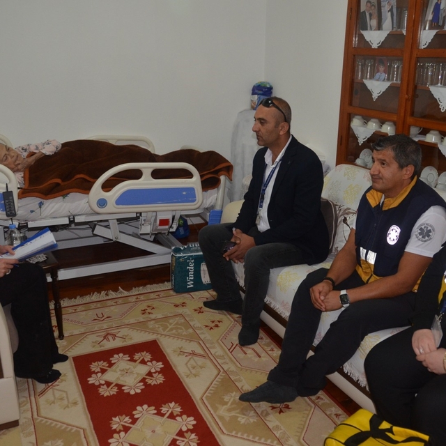 Bodrum Belediyesi hastalara moral oluyor