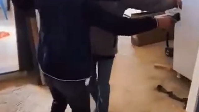 Makatına hava basılması sonucu ölen çocuğun faili ile çalıştığı atölyede halay çektiği görüntüleri ortaya çıktı