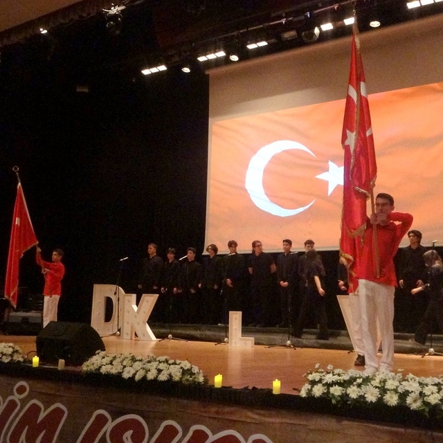 Muğla'da 24 Kasım Öğretmenler Günü düzenlenen programla kutlandı