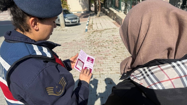 İhsaniye'de jandarmadan bilgilendirme çalışması