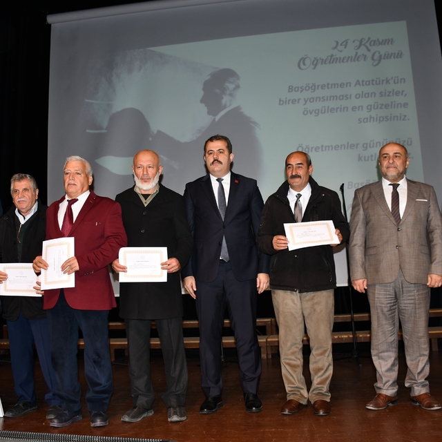 Vezirköprü'de "Öğretmenler Günü" kutlaması