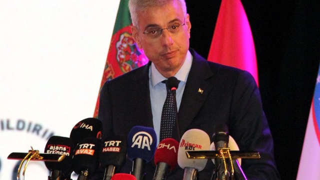 Bakan Göktaş: Aileyi, geleceğe güvenle bakan bir toplumun temeli haline getiriyoruz (2)