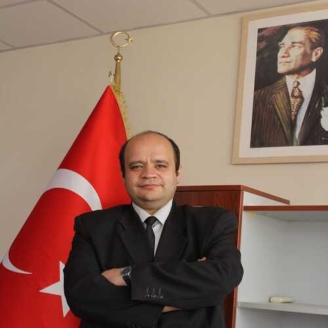 Siirt Üniversitesi'nde bölüm başkanı, evinde ölü bulundu