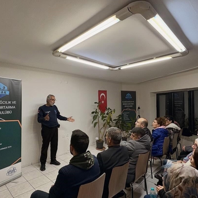 Elazığ'da amatör telsizcilik eğitimi