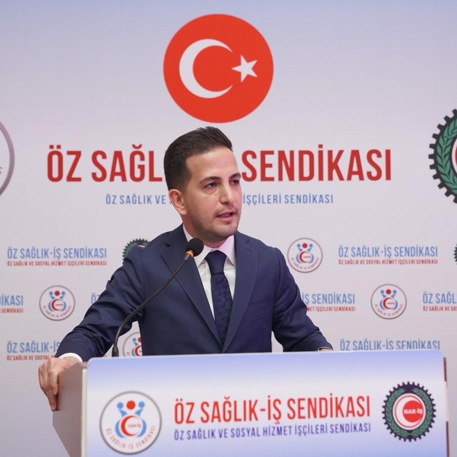 Aküzüm: "Öğretmenlerimiz, çocuklarımızın yüreğine ve zihnine dokunuyor"