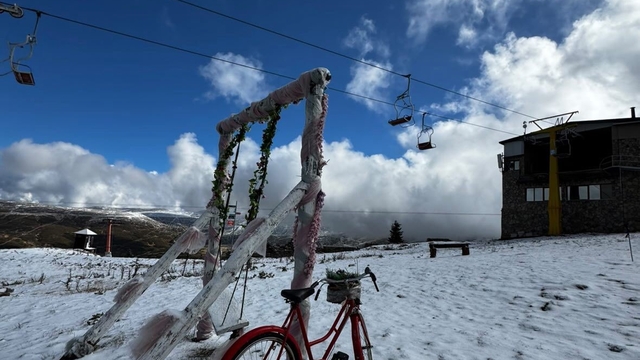 Uludağ sabah saatlerinde beyaza büründü