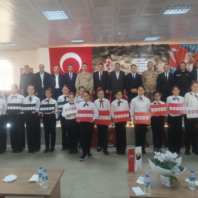 Patnos'ta 24 Kasım öğretmenler günü etkinliklerle kutlandı