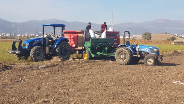 Gaziantep'teki İslahiye Ovası'nda buğday ekimine başlandı