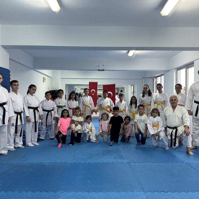 Tekirdağ'da geleceğin karatecileri yetişiyor