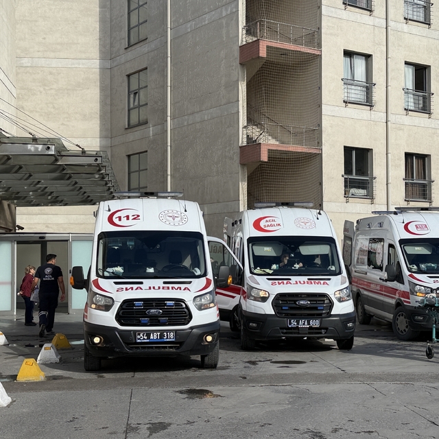 Sakarya'da kız öğrenci yurdunda zehirlenme şüphesi: Sayı 23'e yükseldi
İki...