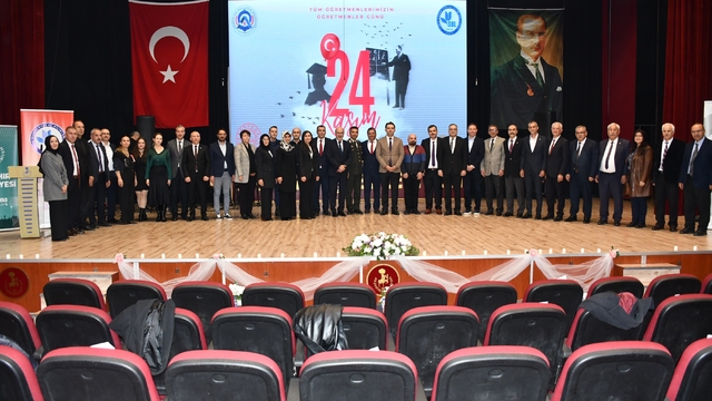 Akşehir'de Öğretmenler Günü etkinlikleri
