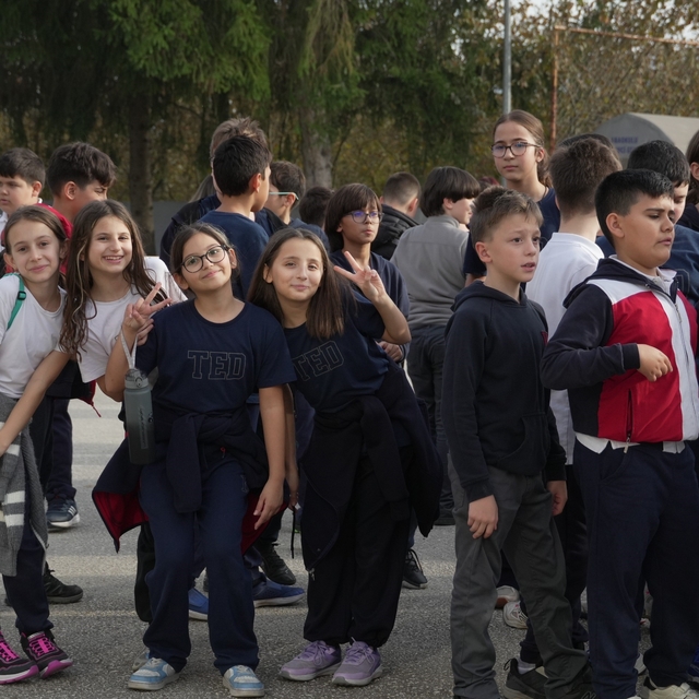 Yürüyüşü ile fenomen olan öğretmene sürpriz
29 Ekim'in hafızalara kazınan y...