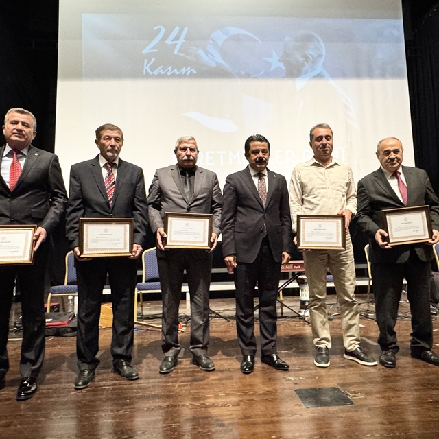 İç Anadolu'da 24 Kasım Öğretmenler Günü kutlandı