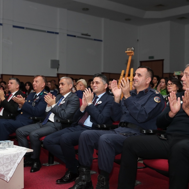 Aliağa'da Öğretmenler Günü kutlamaları