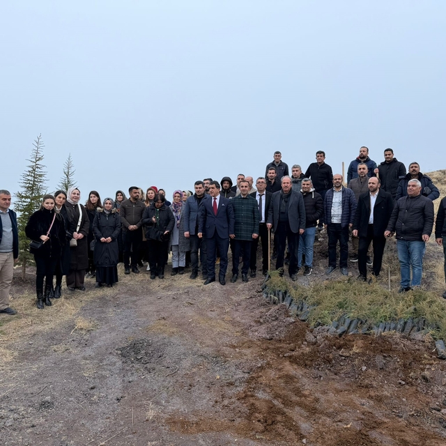 Sivrice'de Öğretmenler Günü'nde anlamlı etkinlik