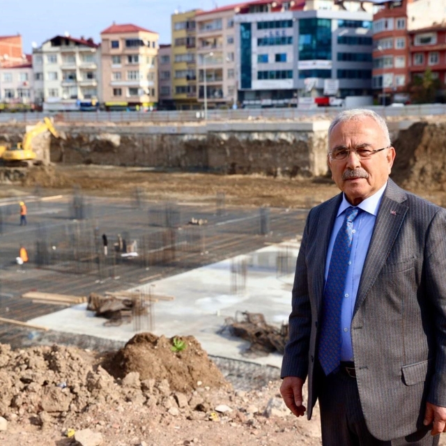 Başkan Güler: "Millet Bahçesi'nde bir sene içerisinde peyzaj çalışmalarına...
