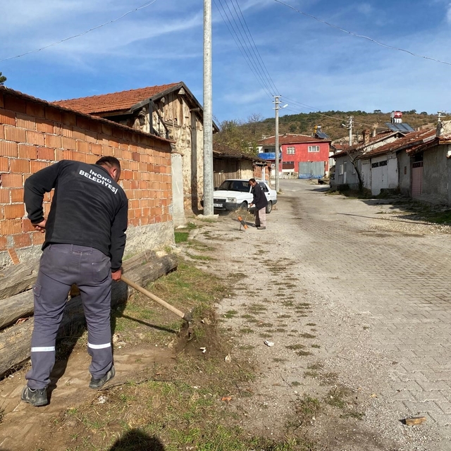 İnönü'nün dış mahallelerinde temizlik çalışması