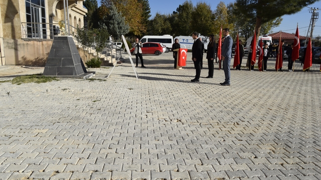 Dicle'de 24 Kasım Öğretmenler Günü kutlandı