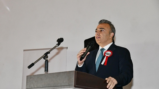 Ardahan'da Öğretmenler Günü kutlandı