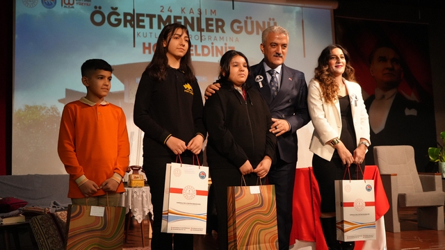 Kırıkkale'de 24 Kasım Öğretmenler Günü kutlandı