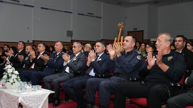 Aliağa'da Öğretmenler Günü kutlamaları