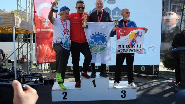 Sakarya Büyükşehirli sporculardan madalya yağmuru