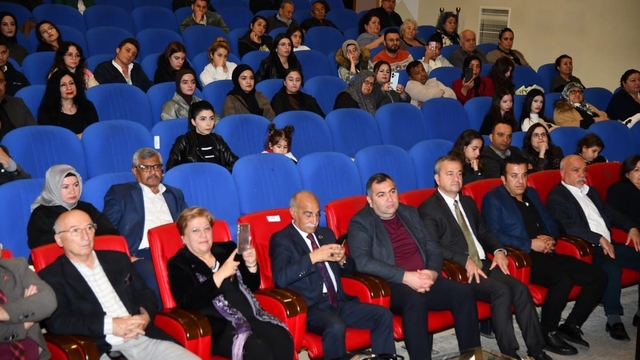 Osmaniye'de Eğitimci-Yazar ve Sanatçı Mehmet Erkoçak saygı gecesi