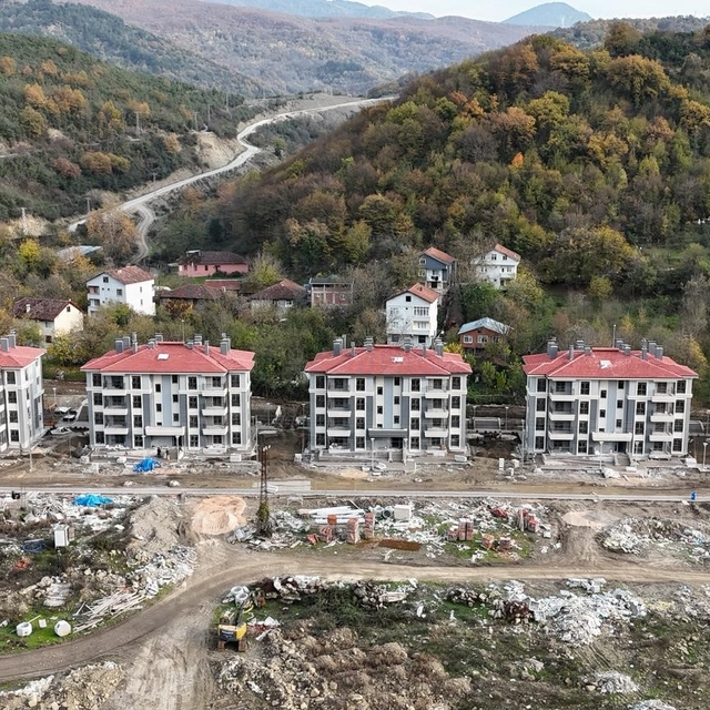 Tır Köyü'ndeki TOKİ Afet Konutlarında Sona Gelindi