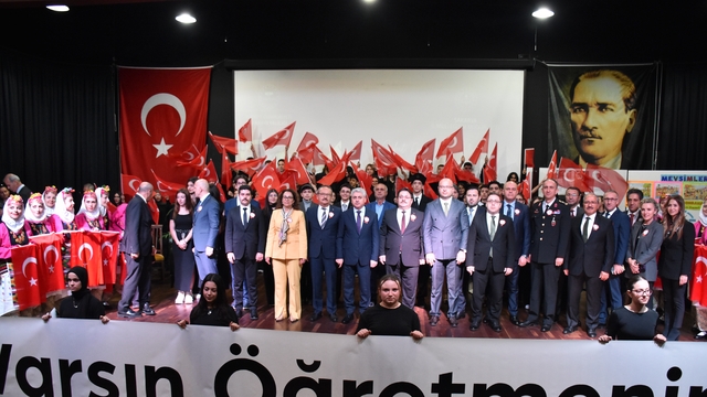 Sakarya'da 24 Kasım Öğretmenler Günü kutlandı