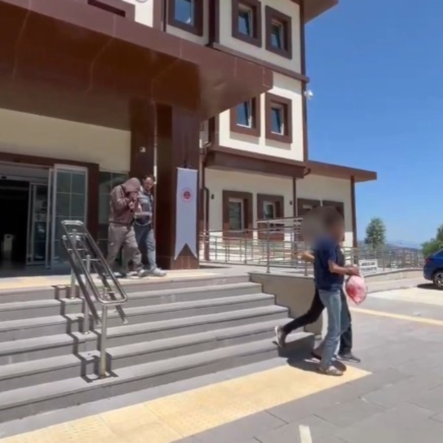 Tosya'da 2 sanığa uyuşturucu ticaretinden 15'şer yıl hapis ve para cezası